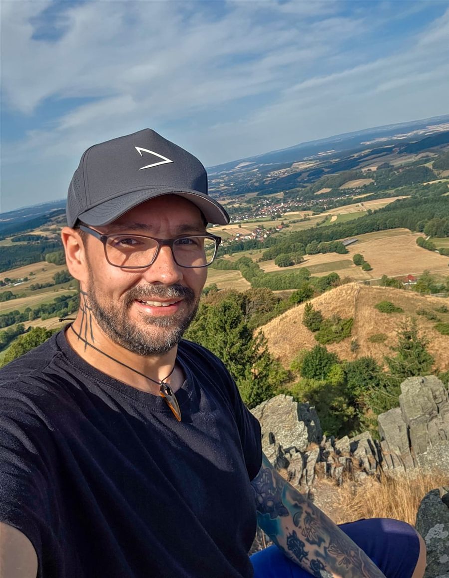 Denis M. Klug from the Knurrix team